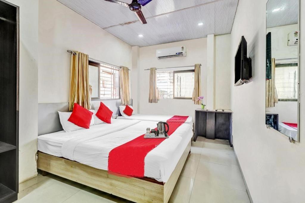Hotel Kailash Park- Near International Airport Mumbai Eksteriør bilde