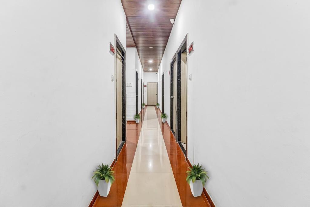 Fabhotel Kailash Park Mumbai Eksteriør bilde
